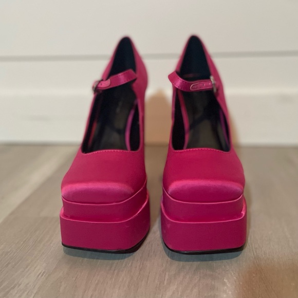 SOLD Call it spring pink platform heels - Picture 4 of 13